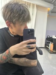 -V7 HAIR SALON