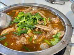 -欢乐牛香(东海二路店)