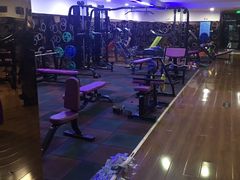 -格易美游泳馆健身房(新昆仑店)