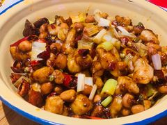 宫爆鸡丁-兔槽江湖菜·重庆璧山兔(水围店)
