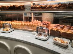 -HOT CRUSH趁热集合·现烤面包(环球港店)