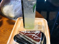 莫吉托-藏猫猫咖啡主题馆(中央大道店)