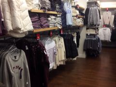 iphone_upload_pic-GAP(王府井奥莱·香江小镇店)