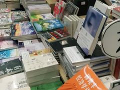 -新华书店(印象城店)