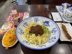 -陇尚人家中国蘭州牛肉面(高新万达店)