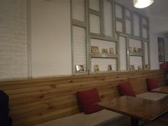 -雕刻时光咖啡馆(南院门店)
