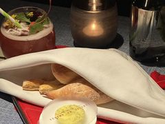 -弦月窗LUNETTE BY AMANDA(复兴路店)