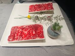 -左庭右院鲜牛肉火锅黑金店(陆家嘴中心店)