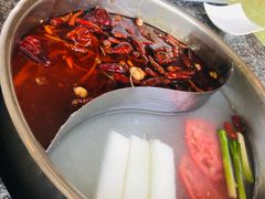 -辉哥火锅(虹桥路店)