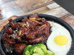 黑椒牛仔骨-八张桌子(老店)