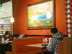 卡座-The Habit Burger Grill 哈比特汉堡(复兴soho店)