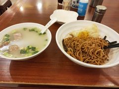 -三两春肚肺汤(崂山路店)