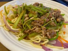 沙茶牛肉炒面-台北楚楚园馅饼粥(虹桥南丰城店)