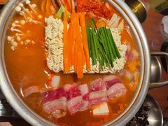 泡菜肥牛部队锅-春熙台韩国料理·章鱼肥牛(西丽店)