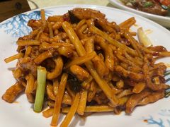 鱼香肉丝-新侨小馆(东直门北小街店)