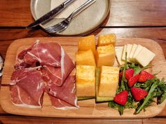 蜜瓜火腿拼盘-Brut Eatery Wine Bar & Restaurant (建国东路店)