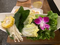 -三人行骨头王火锅(长寿店)
