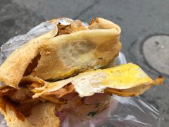 -正宗杂粮煎饼香软鸡蛋饼
