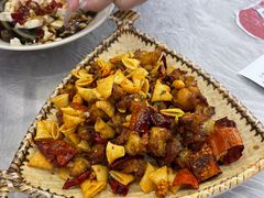 香辣掌中宝-小民大排档(光谷店)