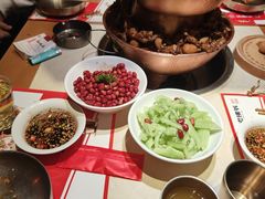 -老佛爷炭火蛙锅直营(清滨路总店)