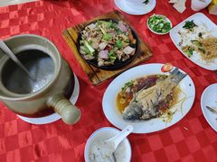 -先鲜鲫鱼粥