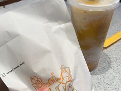 -喜茶(北京华贸购物中心店)