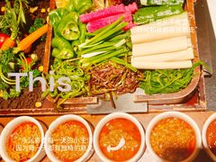 -蘸小院铁锅炖·蘸酱菜·东北菜(怀远门店)