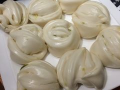 -马路边上·小海鲜烧烤(八一路店)