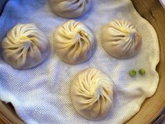 蟹粉鲜肉小笼包-桂满陇·蟹黄小笼汤包(环球港店)