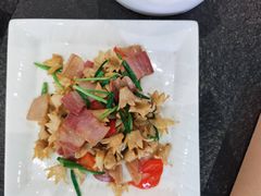 石榴花炒肉-喜洲翰林餐厅(董家百年老宅店)