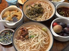 -新盈光·云会所(百丈东路店)