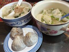 -笑来喜馄饨小笼工坊(通扬路店)