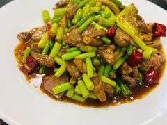 -余杨鸭鸭餐厅