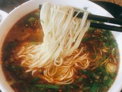 -陇上全荟兰州传统牛肉面(延吉路店)