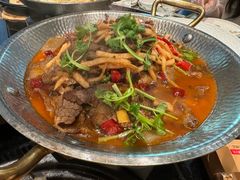 -帅巴人舅母子腊蹄民俗村