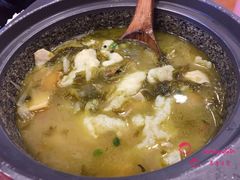 -周鱼小馆石锅酸菜鱼(活力汇店)