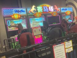 -嗨翻Hi-Fun竞技主题乐园·蹦床团建生日聚会(五棵松华熙店)