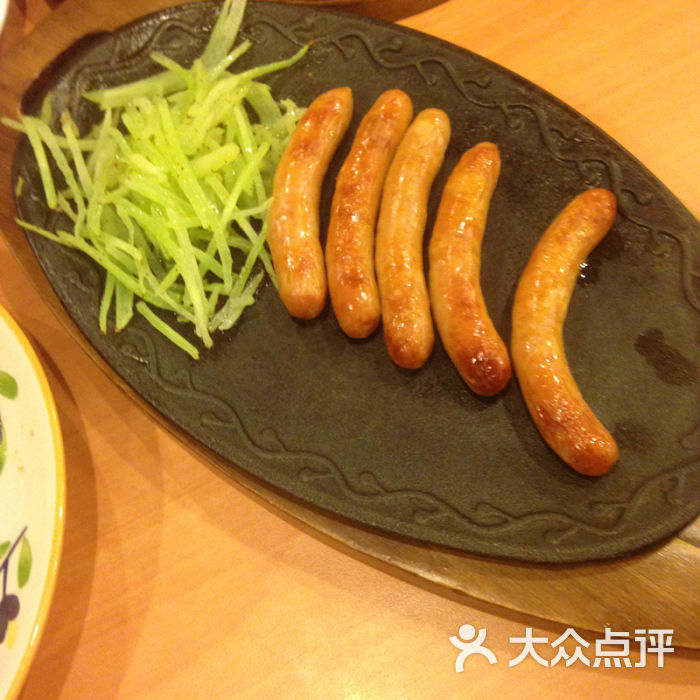 萨莉亚意式餐厅(新光百货店)特制果熏香辣烤肠图片 - 第349张