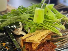 -灌县老妈砂锅串串香(万科红生活广场店)