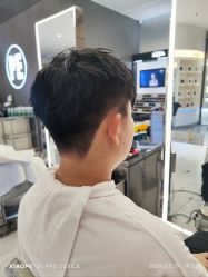 -PE SALON