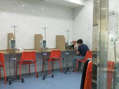 -伟伟宠物医院·CT影像中心·瑞派犬猫综合性门诊(汉口总院)