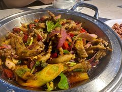 -休记光头香辣蟹干锅店(衣冠庙店)