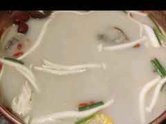 -三人行骨头王火锅(长寿店)