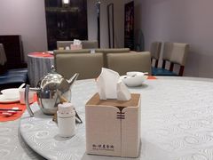 -潇湘华天大酒店-湘·悦美食街(芙蓉中路店)