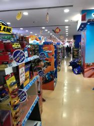 -玩具反斗城(正大广场店)