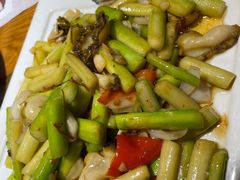 芦笋百合鲜鲍-黄泥岗·地道湖北菜(奥特莱斯店)