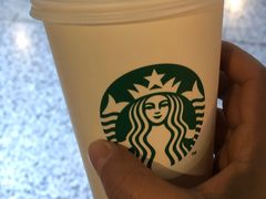 -星巴克(上海虹桥站2A检票口)