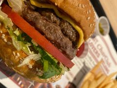 -The Habit Burger Grill 哈比特汉堡(复兴soho店)