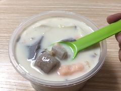 牛奶五谷豆花-六伴夏烘焙蛋糕·低糖动物奶油