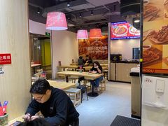 -魔都三兄弟酸辣粉·蘸卤炸串(虹桥万科店)